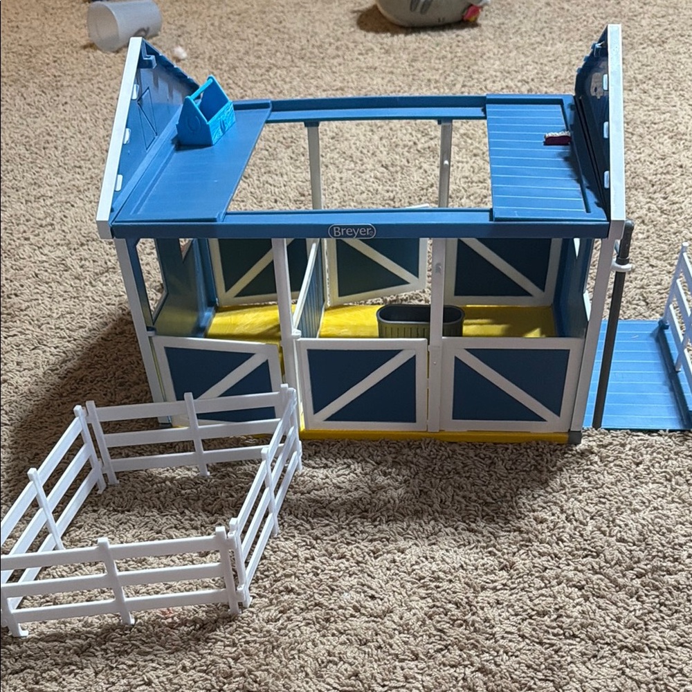 Breyer Blue and White Toy Stable